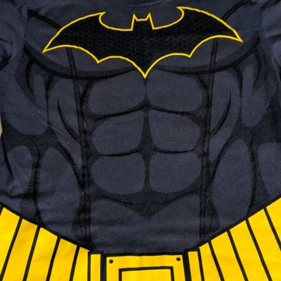 Batman tee with cape - Picture 1 of 6